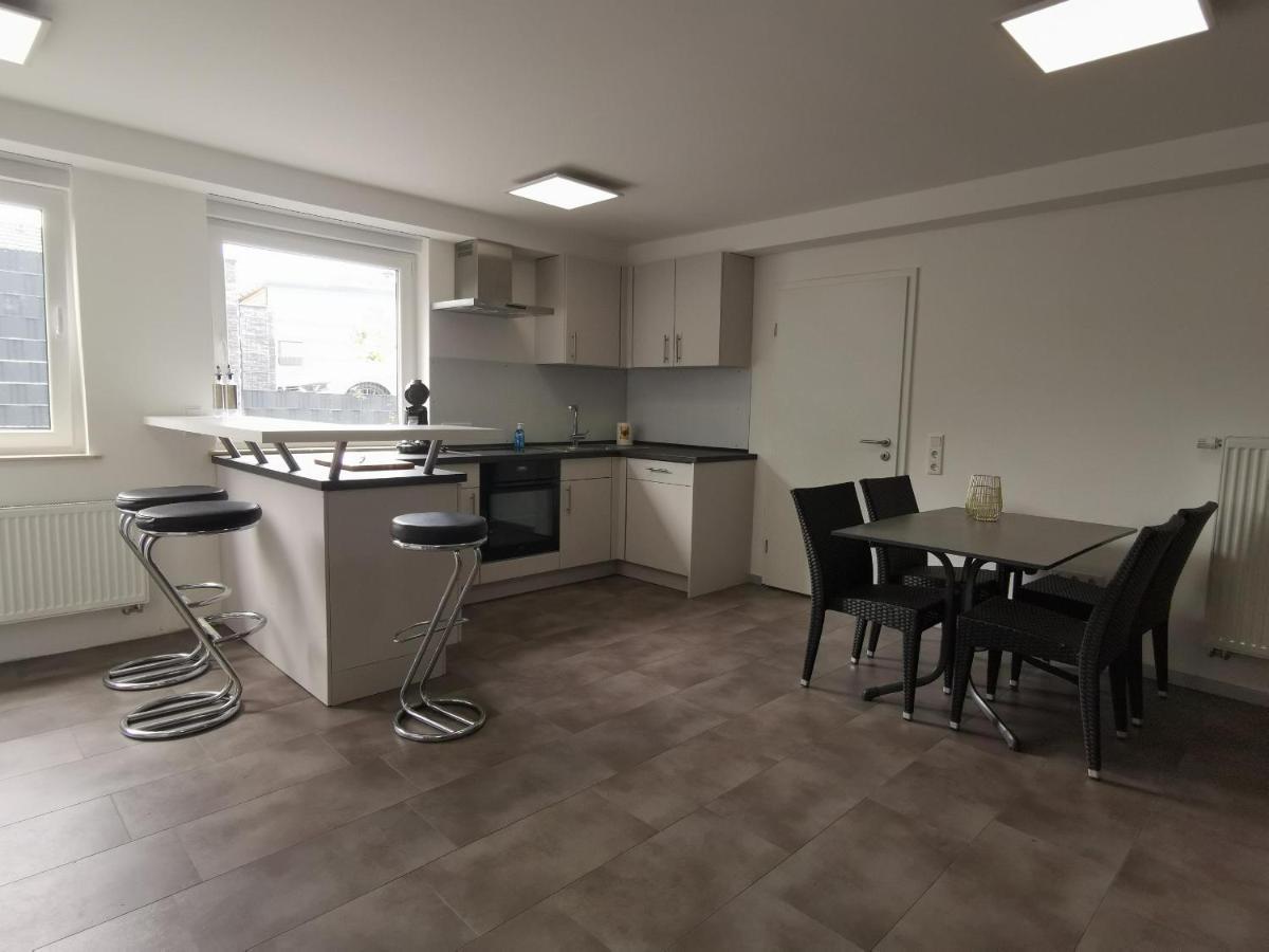 Moderne Wohnung Mit Terrasse Und Eigenem Zugang. Remscheid Eksteriør billede